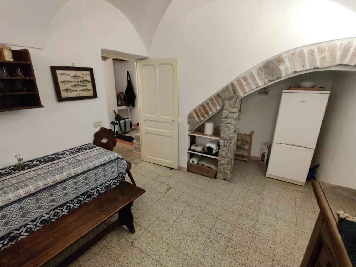 Casa Del Gufo Apartment Perinaldo ภายนอก รูปภาพ